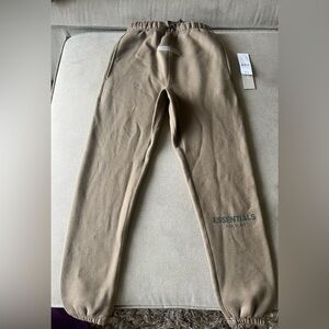 Kid’s essentials size 8 pants